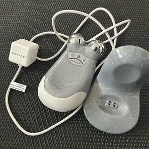 Nuface Trinity Device